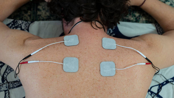 Harnessing Technology for Relaxation and Rehabilitation, Exploring the Benefits of Electronic Stimulation in Physical Therapy, Revitalizing the Body with Electronic Stimulation, Innovative Approach to Pain Management: Electronic Stimulation aprovechar la tecnología para la relajación y la rehabilitación, explorar los beneficios de la estimulación electrónica en la fisioterapia, revitalizar el cuerpo con estimulación electrónica, enfoque innovador para el manejo del dolor: estimulación