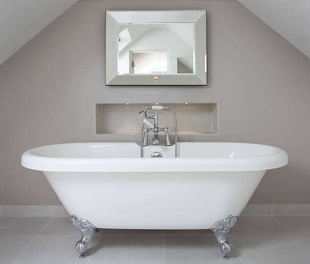 バスルーム - soaking tub ストックフォトと画像