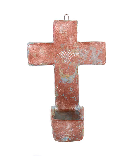 Ceramiczny krzyż z Woda święcona – zdjęcie