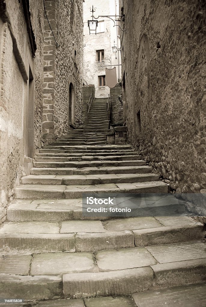 Лестница в Старый город - Стоковые фото Ангьяри роялти-фри