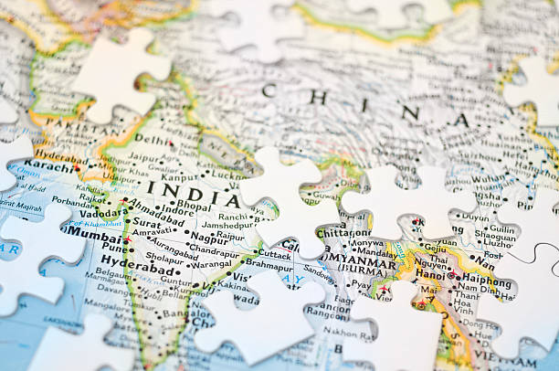 puzzle piezas, mapa en china e india - asia jigsaw puzzle map cartography fotografías e imágenes de stock
