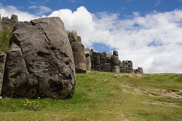 istock Saqsayhuaman 146817668