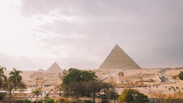 Egypt Pyramids Timelapse