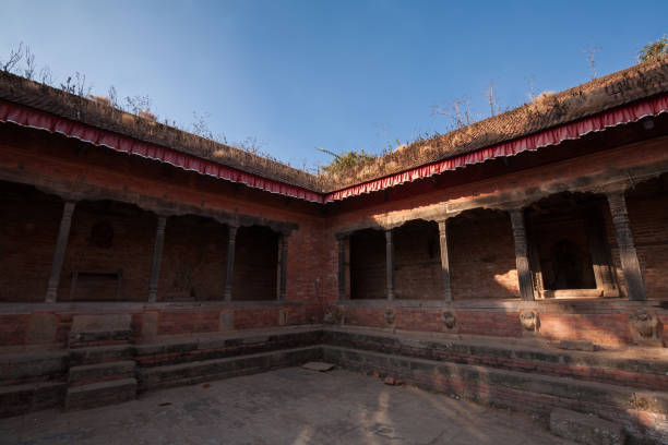 changu narayan temple, è un antico tempio indù in nepal - changu narayan temple foto e immagini stock