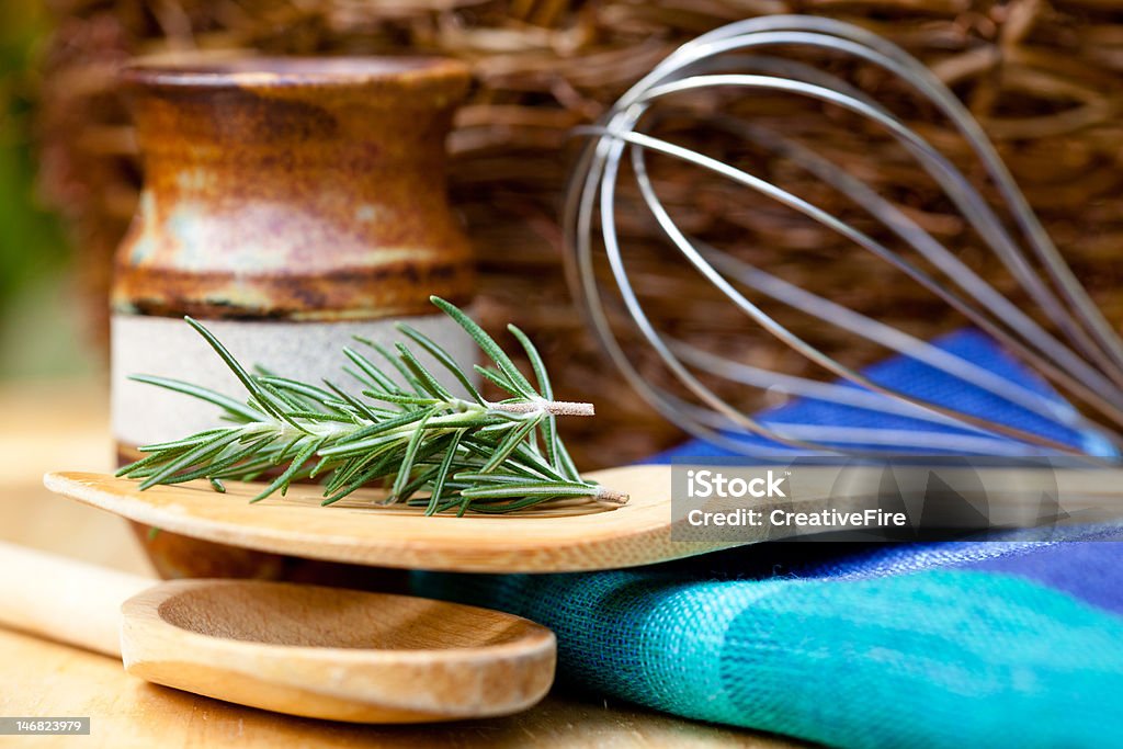 Ervas aromáticas secas e utensílios de cozinha – - Royalty-free Alecrim Foto de stock