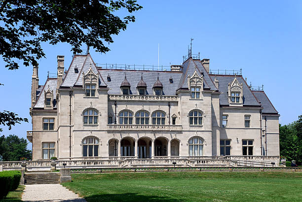 istock Historic French Style Mansion 146834346