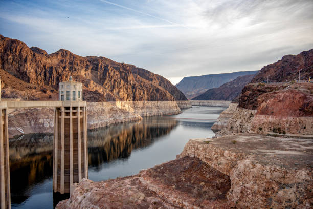 Hoover Dam at Boulder City Nevada Near Las Vegas on the Arizona Border Showing Very Low Water Levels in Lake Mead Reservoir Due to Long-Term Drought Conditions in the American Southwest Hoover Dam at Boulder City Nevada Near Las Vegas on the Arizona Border Showing Lower Water Levels in Lake Mead Reservoir Due to Long-Term Drought Conditions in the American Southwest colorado river stock pictures, royalty-free photos & images