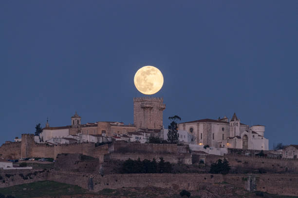 istock Moon in Castle in Portugal 1468377168