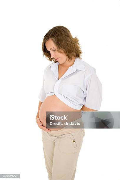 Embarazada Foto de stock y más banco de imágenes de Abdomen - Abdomen, Abdomen humano, Adulto