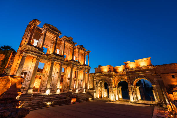 istock Night view of Ephesus Celsus Library, Turkey 1468486931