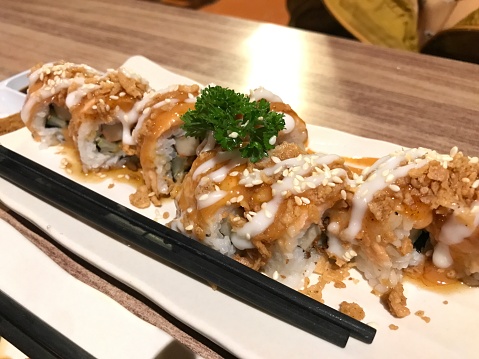 Sushi Chrispy Salmon with Mayonnaise and Sesame Seeds