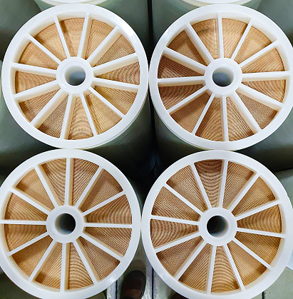 Membrane top view for reverse osmosis 8, 4 pieces for use in industrial water purification systems,