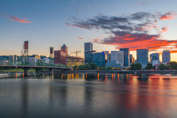 istock Portland, Oregon, USA Skyline on the Willamette River 1468538079