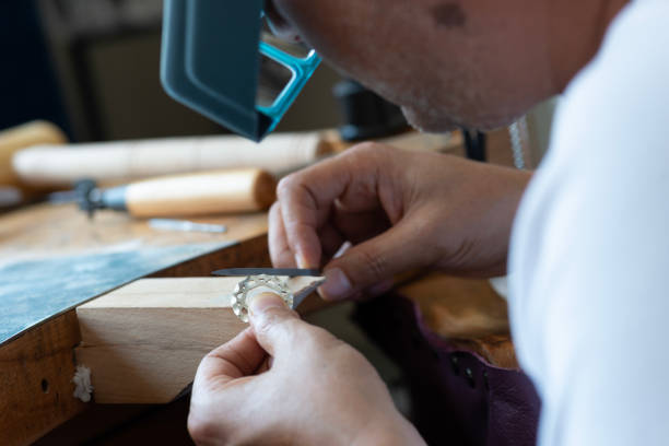 istock Jeweller 1468576995