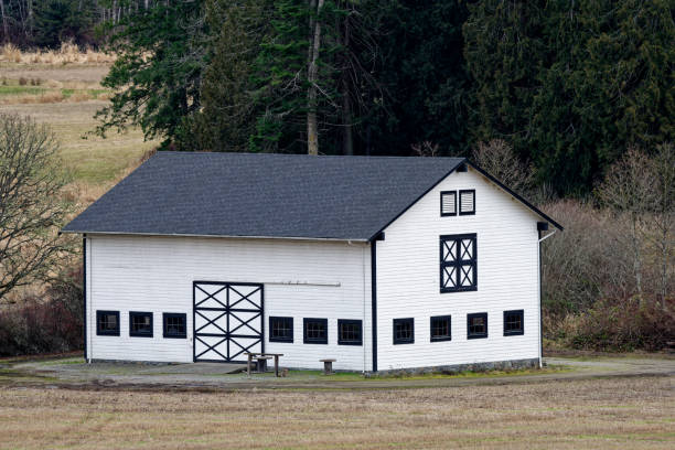 Little black & white barn Central Saanich, BC Canada Little black & white barn Central Saanich, BC Canada saanich peninsula photos stock pictures, royalty-free photos & images