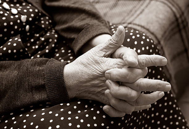 istock Hands of the elderly woman 146860698