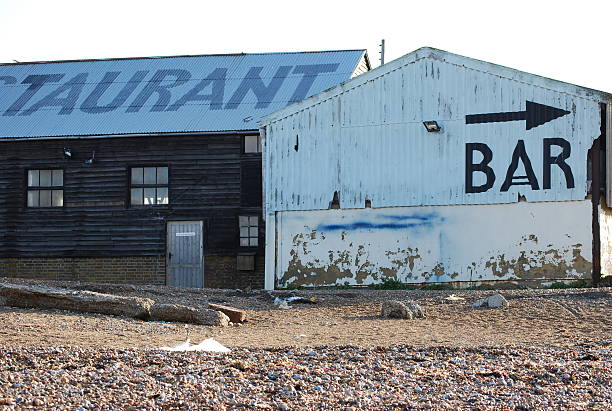 istock Sign to bar on the coast 146861764