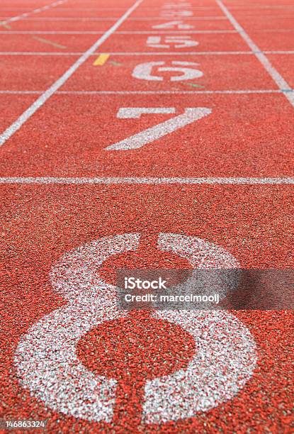 Ab Ende Des Racetrack Stockfoto und mehr Bilder von Bildhintergrund - Bildhintergrund, Laufbahn, Sportplatz