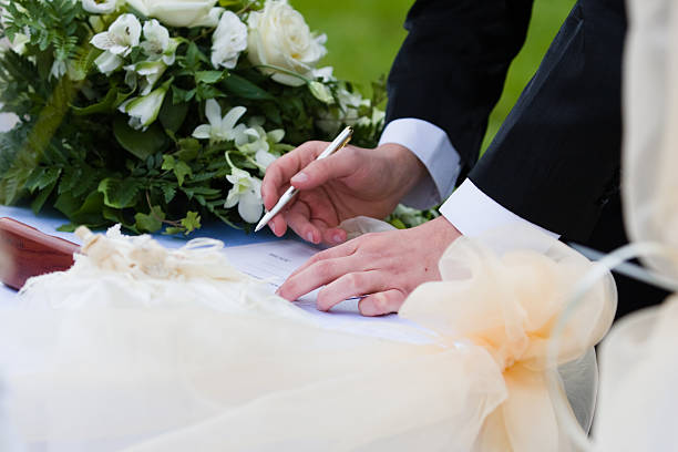 istock Agreement of marriage 146866859