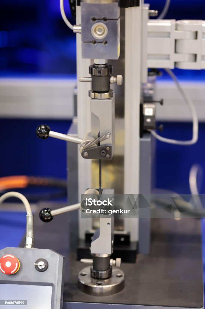 Visually Column Testing Image Single Column Materials Testing System Stock Photo - Download Image Now ...