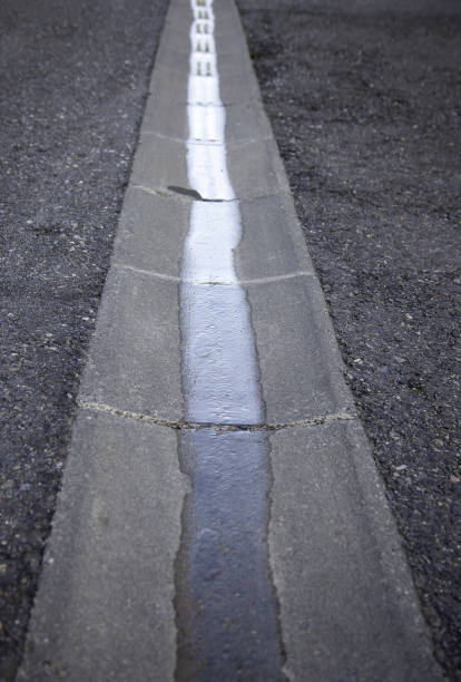 istock Wet street floor 1468711443