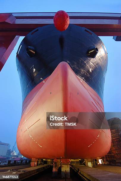 Gran Recipiente Foto de stock y más banco de imágenes de Embarcación marina - Embarcación marina, Grande, Proa