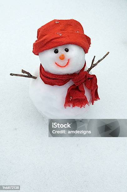 Photo libre de droit de Sourire Bonhomme De Neige banque d'images et plus d'images libres de droit de Blanc - Blanc, Bonheur, Bonhomme de neige
