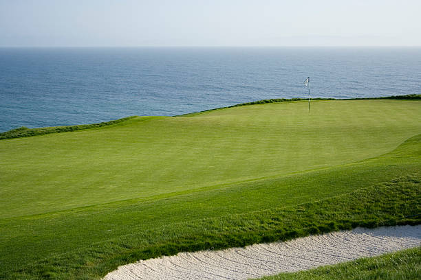 istock bunker shot to the green 146872883