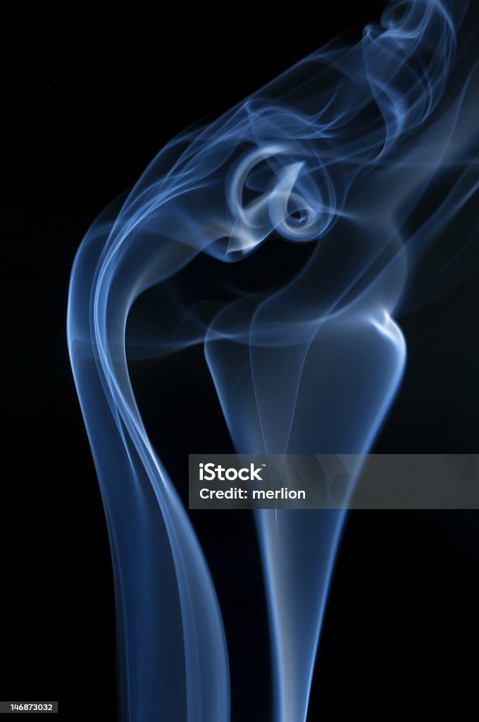 Fumo blu Turbine - Foto stock royalty-free di Punto smock