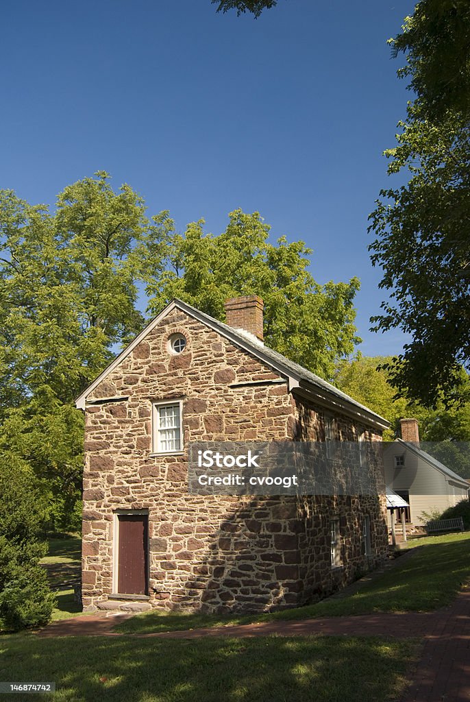 Old stone de granja - Foto de stock de Colonial libre de derechos