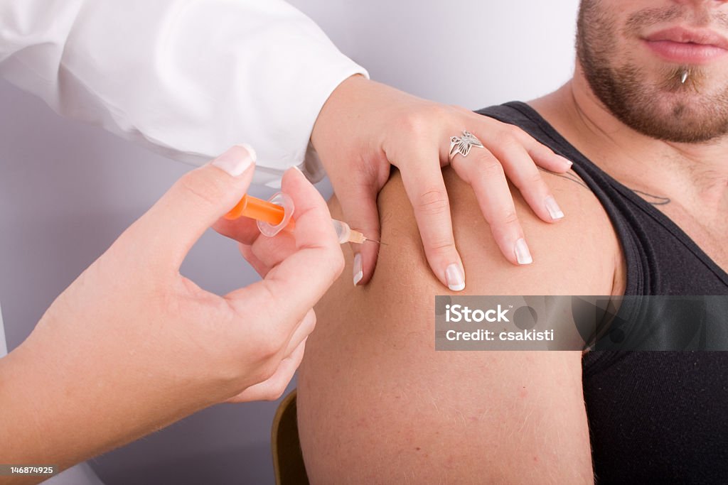 La inyección - Foto de stock de Vacunación libre de derechos