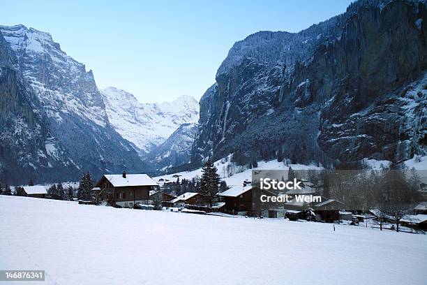 Interlaken Svizzera - Fotografie stock e altre immagini di Abete - Abete, Alpi, Ambientazione esterna