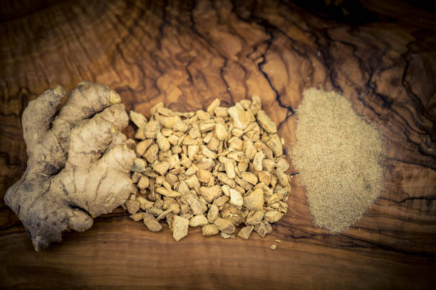 zenzero - ginger root ingredient nature foto e immagini stock