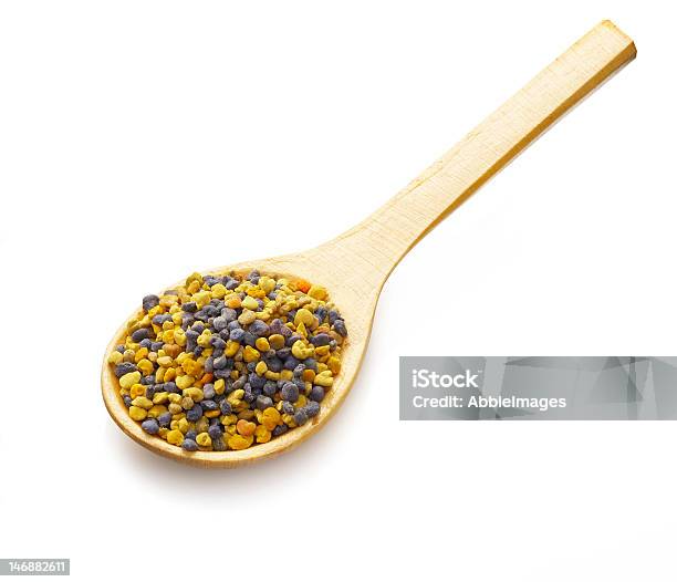 Polline Su Un Cucchiaio - Fotografie stock e altre immagini di Alimentazione sana - Alimentazione sana, Alimenti secchi, Ambientazione interna