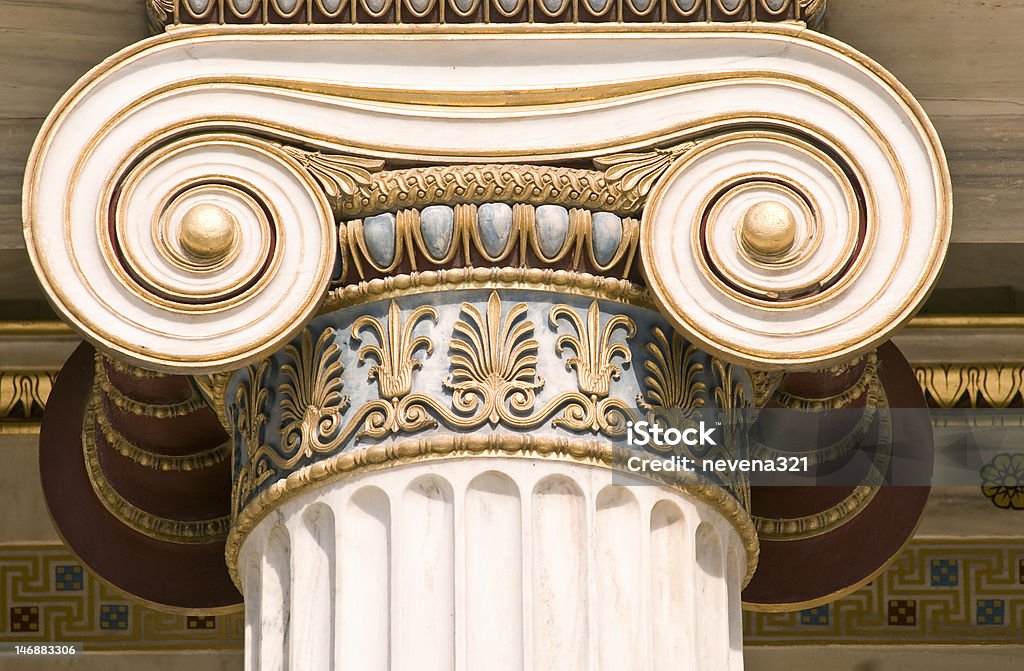 Ионические колонны - Стоковые фото Колонна роялти-фри