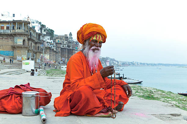 heilige sadhu indischen - indian ethnicity sadhu india pilgrim stock-fotos und bilder