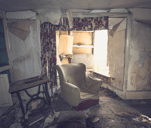 istock Abandoned Farm House 1468880743