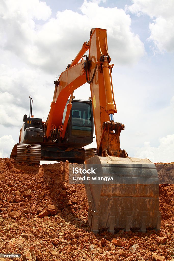 Nuageux Excavator - Photo de Activité libre de droits
