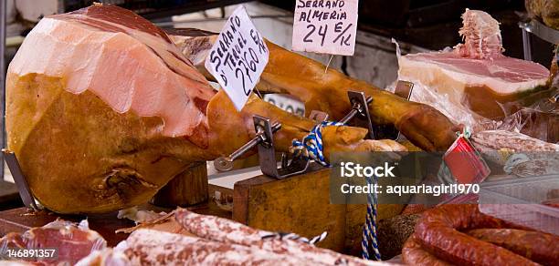 Carnicero Foto de stock y más banco de imágenes de Alimento conservado - Alimento conservado, Alimentos ahumados, Carne