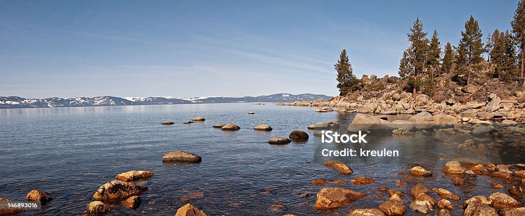 Lake Tahoe Panorama - Foto de stock de Agua libre de derechos