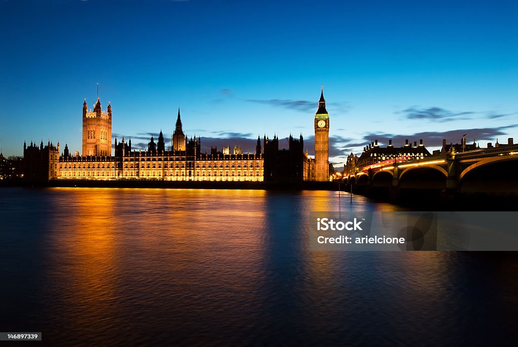 Big ben en crepúsculo - Foto de stock de Aire libre libre de derechos