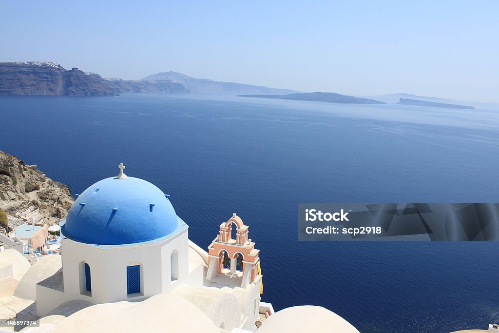 Église à Santorin. - Photo de Angle de prise de vue libre de droits