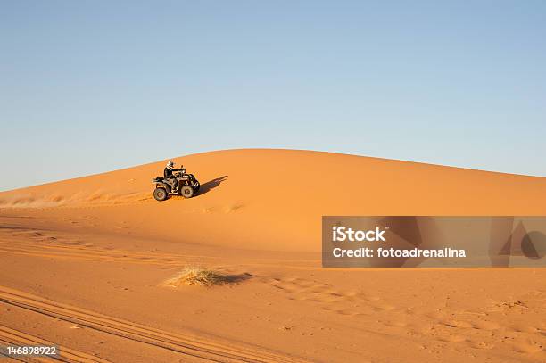 4 륜 오토바이 사막 사구-지형에 대한 스톡 사진 및 기타 이미지 - 사구-지형, 4륜 오토바이, 오프로드 자동차