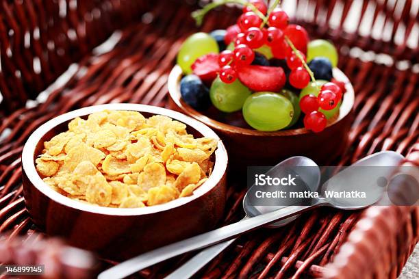 Desayuno Delicioso Foto de stock y más banco de imágenes de Alimento - Alimento, Arándano, Asistencia sanitaria y medicina