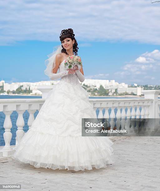 Brunette Bride Outdoors Stock Photo - Download Image Now - 20-29 Years, 25-29 Years, Adult