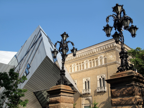 This museum combines elements from the late Victorian era, as well as a modern addition.