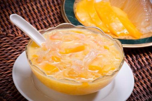 Sweetened Mango & Pomelo Soup