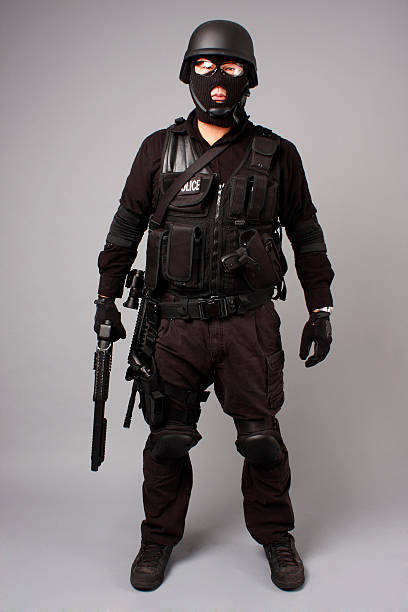 istock SWAT police officer 146909851