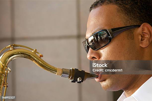 Saxofonista - Fotografias de stock e mais imagens de Adulto - Adulto, Afro-americano, Barulho