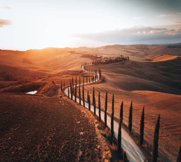istock winding road in tuscany 1469134797